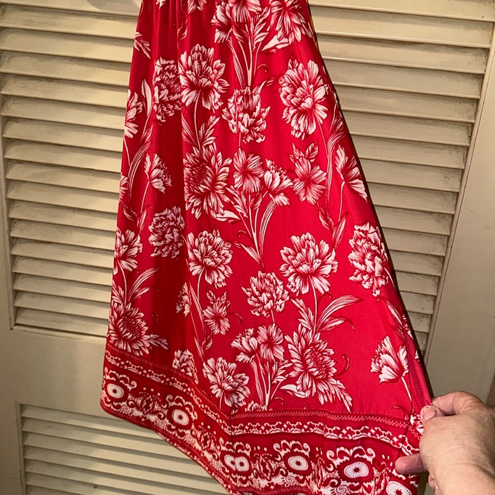INC sleeveless red and white floral top - with hanky drop v at the bottom- NWT